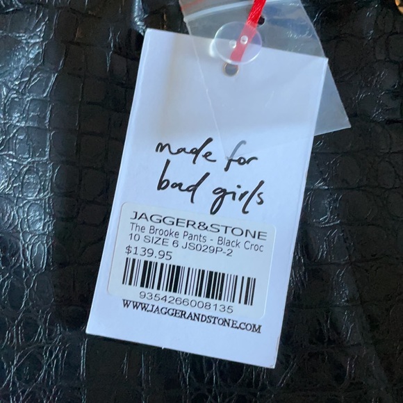 Embossed Jagger&stone faux leather pants. US 6. Sold- out online. NWT - Picture 2 of 3